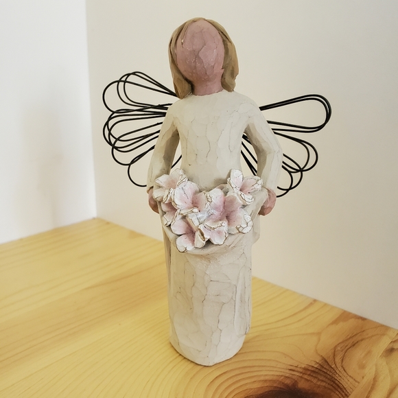 Willowtree Angel of Spring - Picture 1 of 9